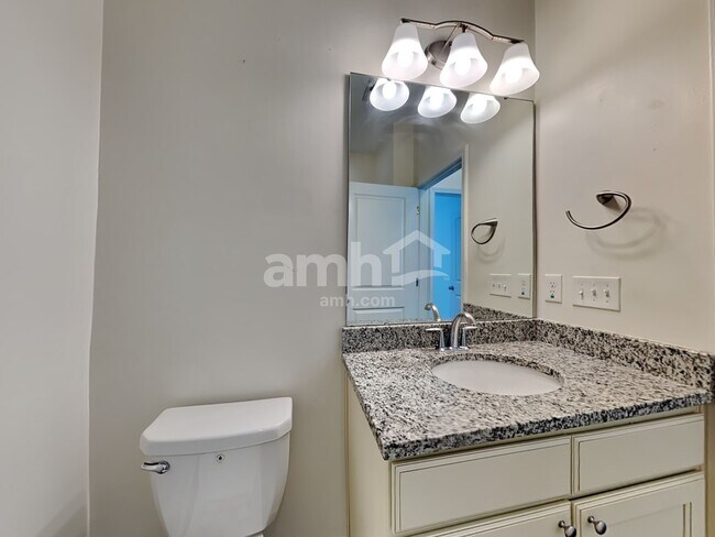 Building Photo - 199 Columns Rd