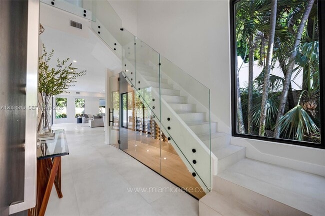 Building Photo - 3900 Douglas Rd