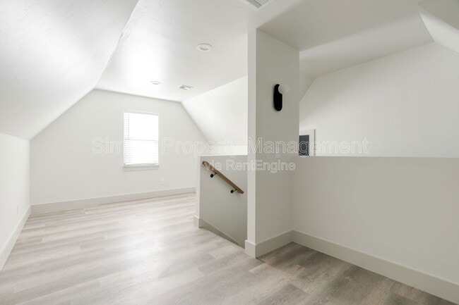 Building Photo - 4005 N Indiana Ave