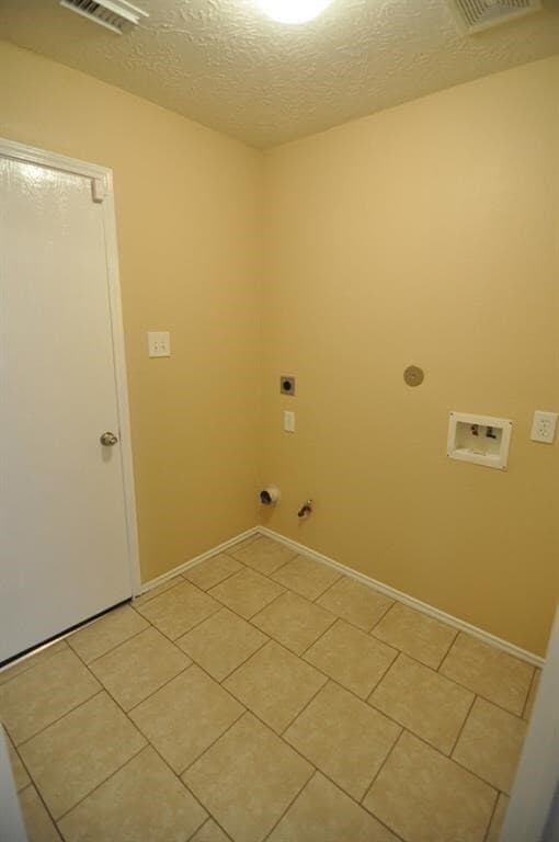 Building Photo - 21935 Hemlock Park Dr