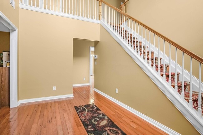 Building Photo - 4317 Saron Dr