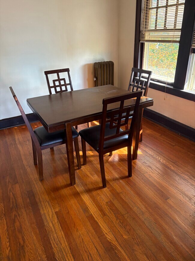 Building Photo - 2015 Arthur Ave