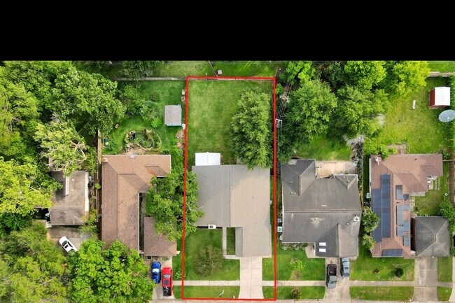 Building Photo - 9638 Ravensworth Dr