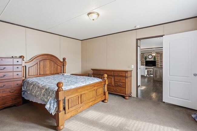 Building Photo - Fully Furnished 3-Bed, 2-Bath Home in Gated Community – Move-In Ready!