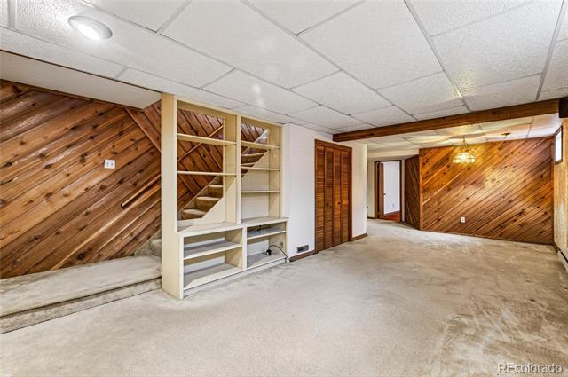 Building Photo - 631 Devinney Ct