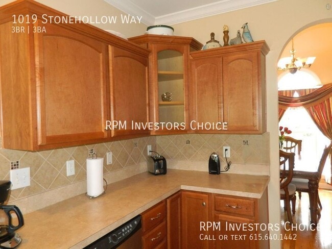 Building Photo - 1019 Stonehollow Way
