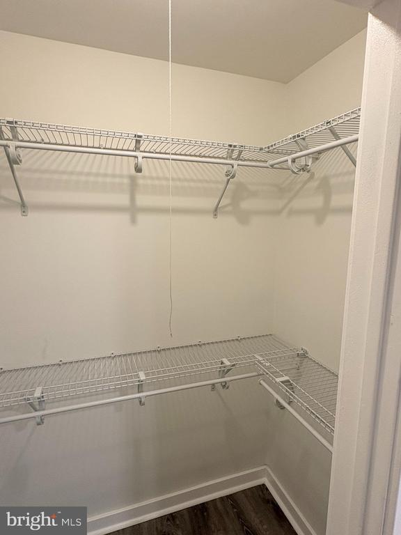 Building Photo - 601 Gregorys Way