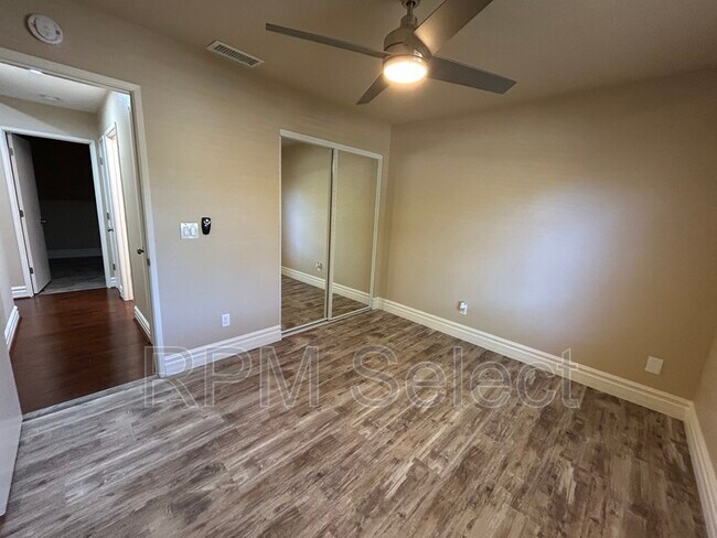 Building Photo - 10862 Wethersfield Dr