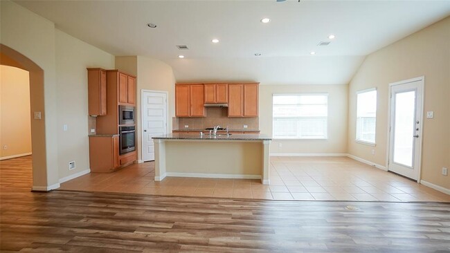 Building Photo - 26922 Mustang Retreat Ln