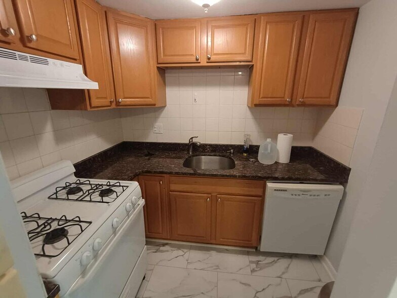 Building Photo - 9 Ryder St