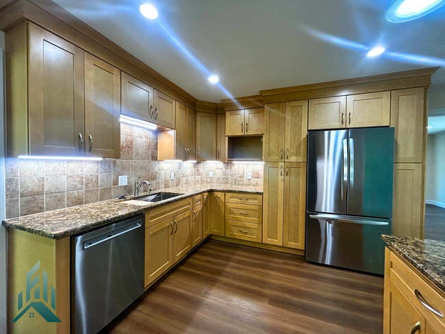 Building Photo - Newly remodeled 5 bed/3 bath Philomath home
