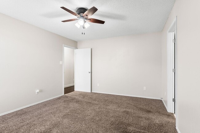 Building Photo - 10 Meadow Ridge Loop