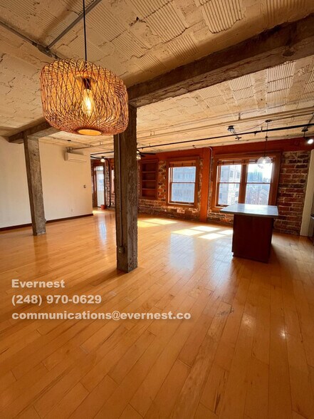 Building Photo - 78 Watson St