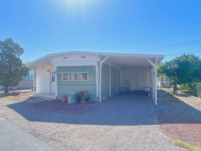 Building Photo - 5709 W Rocking Cir St