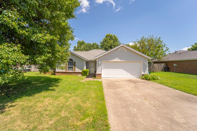 Building Photo - 40 Briarmeadow St