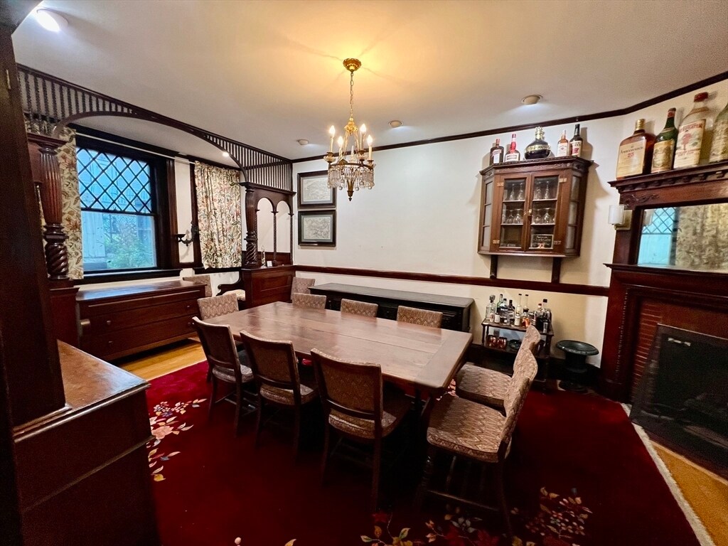 Building Photo - 811 Washington St