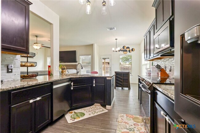 Building Photo - 7608 Melanite Dr