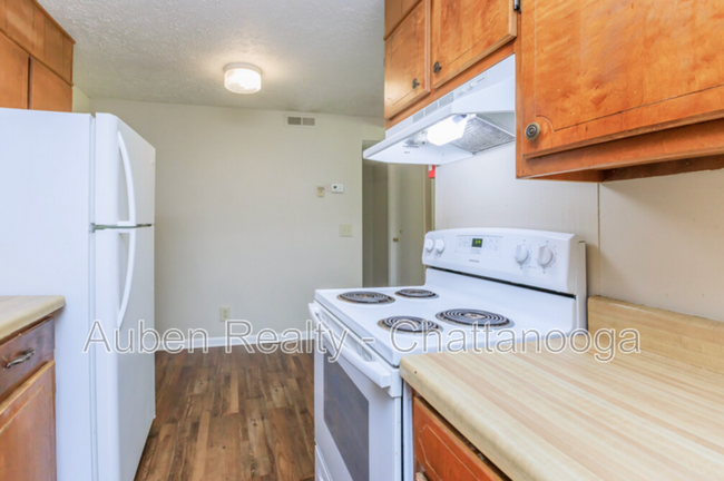 Building Photo - 112 S Ridge Dr