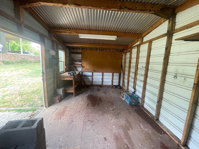 Building Photo - 4473 Moore Ln