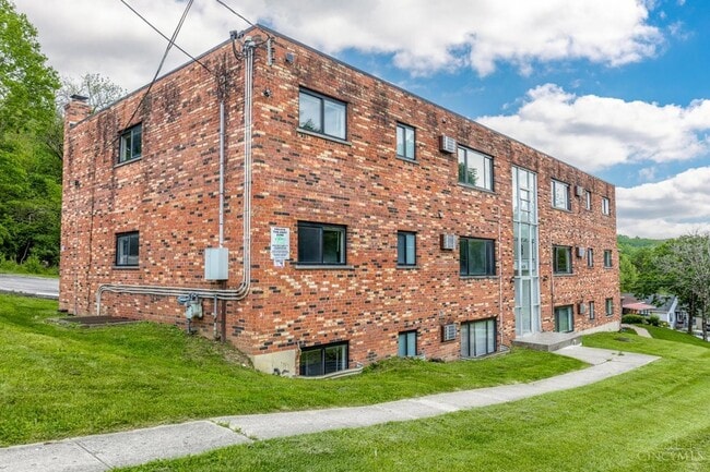 Building Photo - 2486 White St