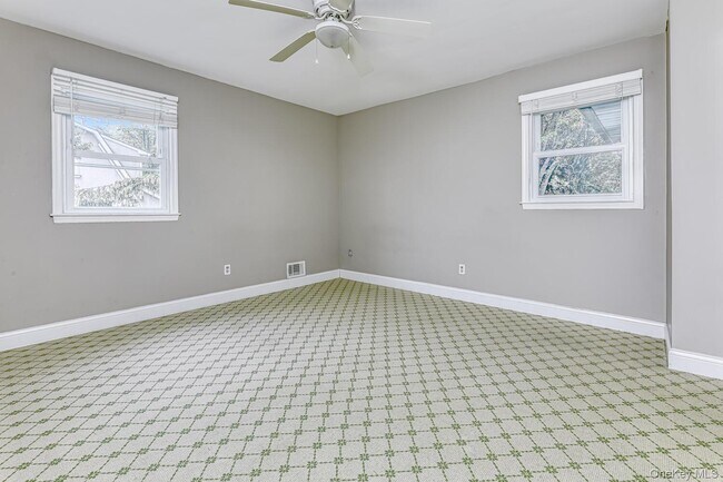 Building Photo - 1 Lodi Ln