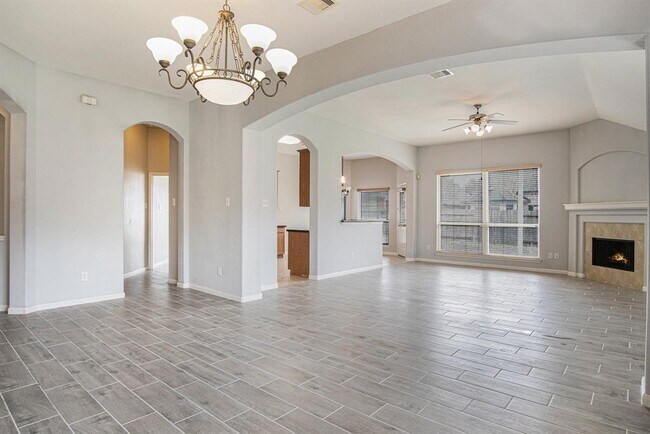 Building Photo - 16011 Rustlers Trail Ln