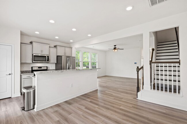 Building Photo - Spacious 3-Bedroom Townhome in Durham!