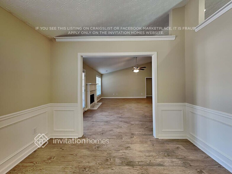 Building Photo - 1420 Great River Pkwy SE