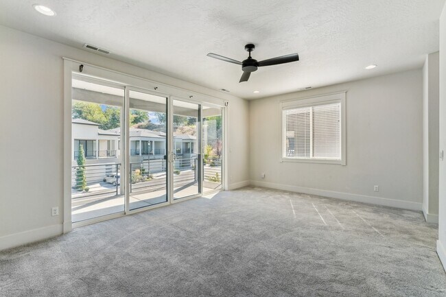 Building Photo - 3243 S Sedgebrook Ln