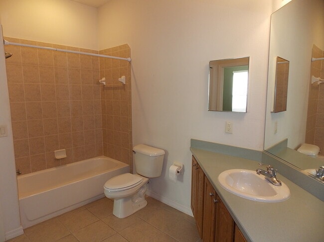 Building Photo - 881 W Silver Meadow Loop