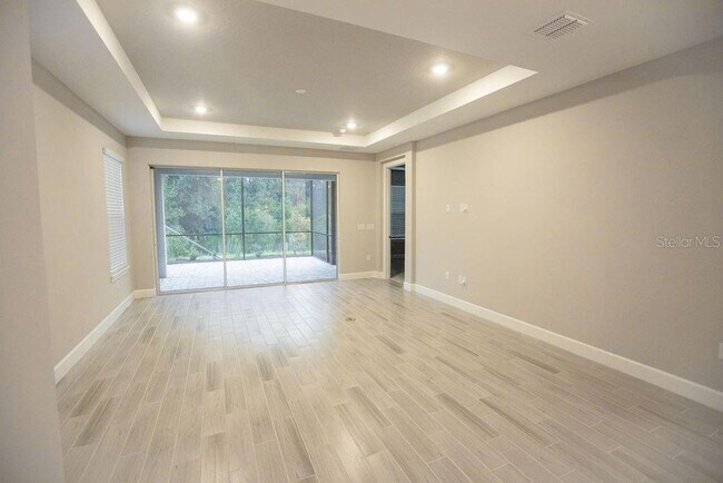 Building Photo - 4605 Rosatti Rd