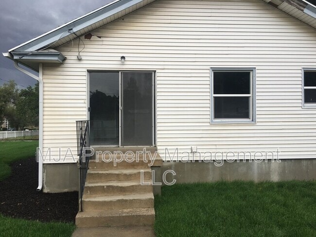 Building Photo - 3599 S 4400 W