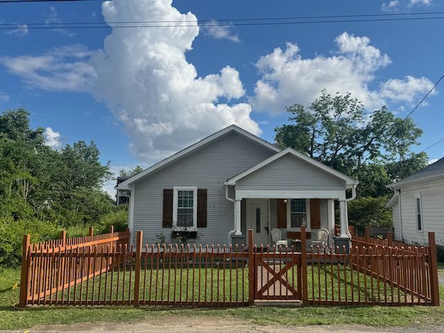 Primary Photo - 112 Lucile St