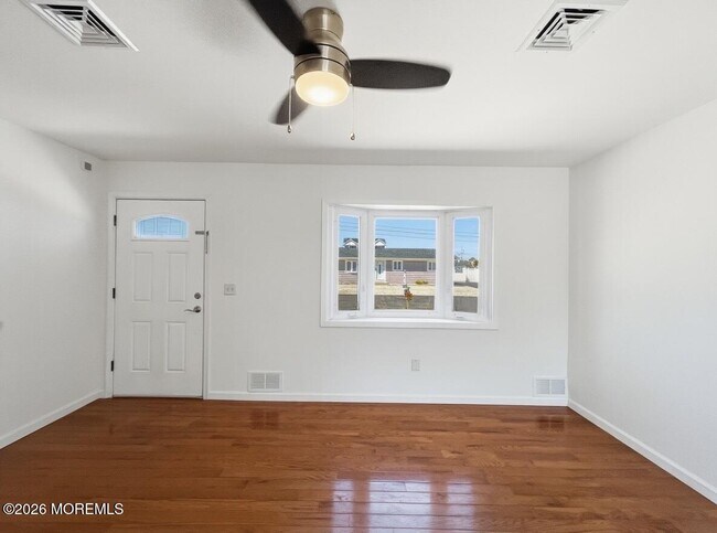 Building Photo - 1813 Capstan Dr