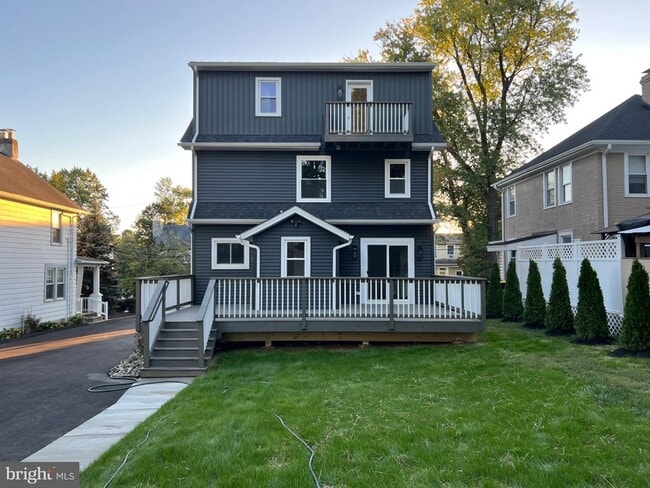 Building Photo - 21 Manor Rd