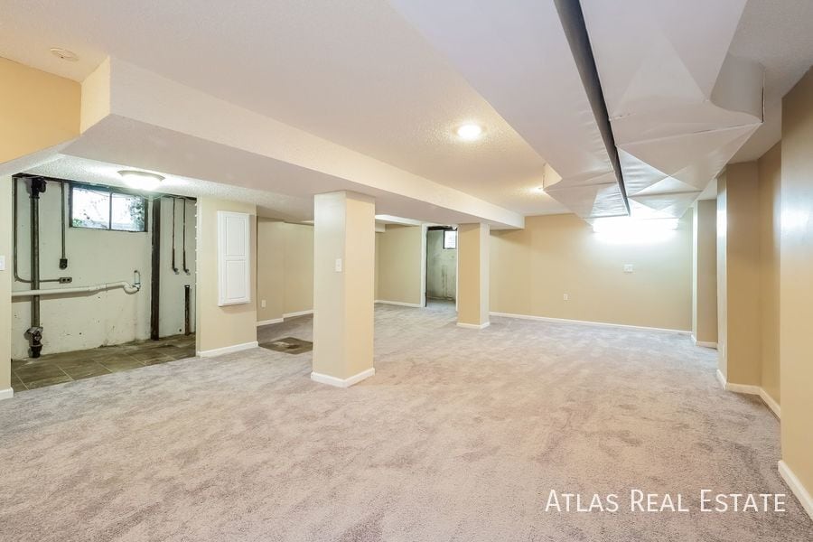 Building Photo - 5509 W 92nd Pl