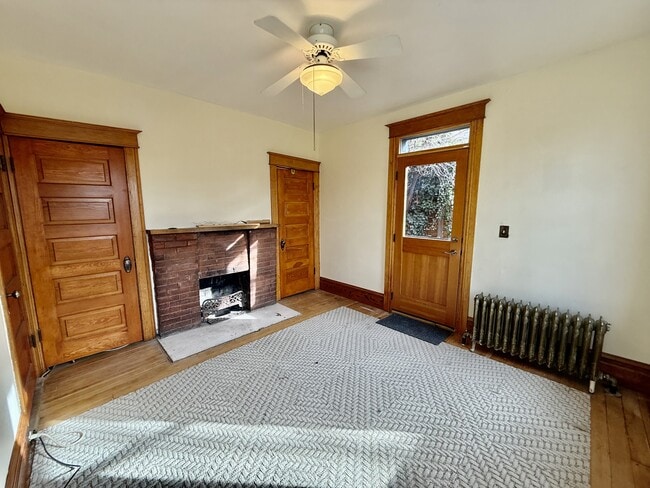 Building Photo - 1228 Bryan Ave