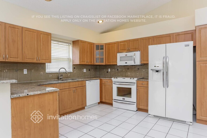 Building Photo - 7567 Stirling Bridge Blvd N