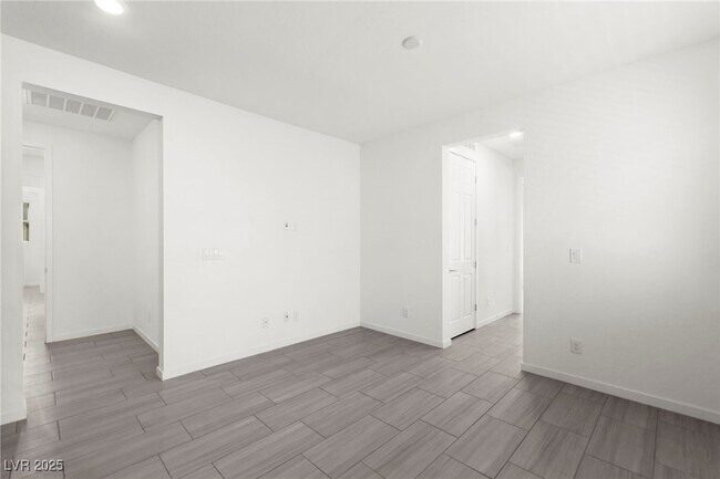 Building Photo - 767 Tallgrass St