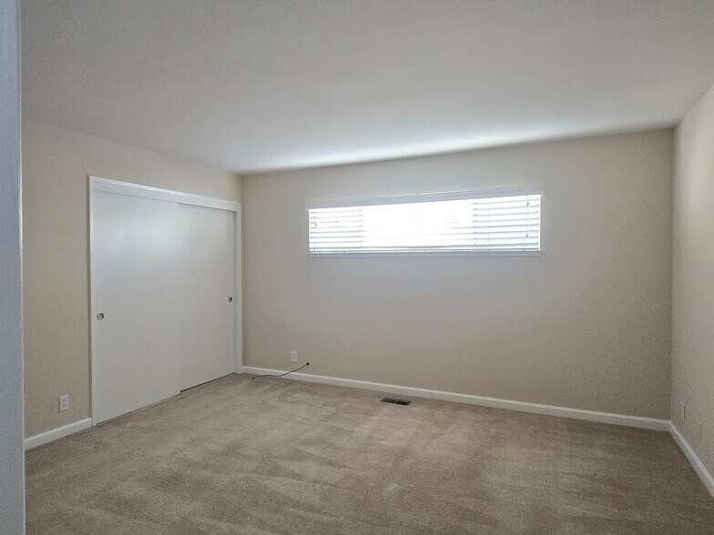 Building Photo - 1643 Maurice Ln
