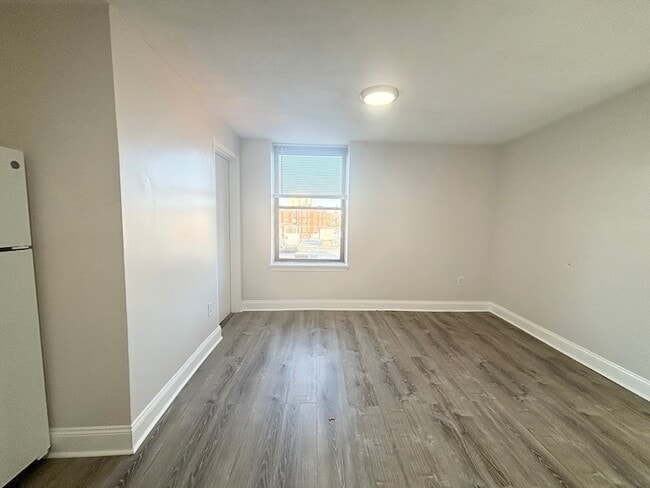 Building Photo - 94 Eastern Ave