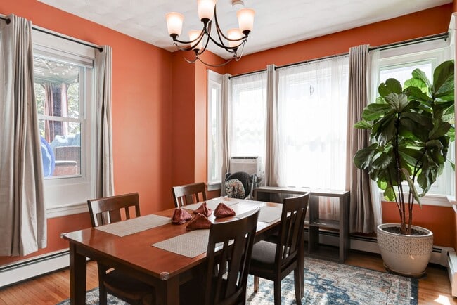 Building Photo - 3 Bed 1 Bath in Lemoyne Pa