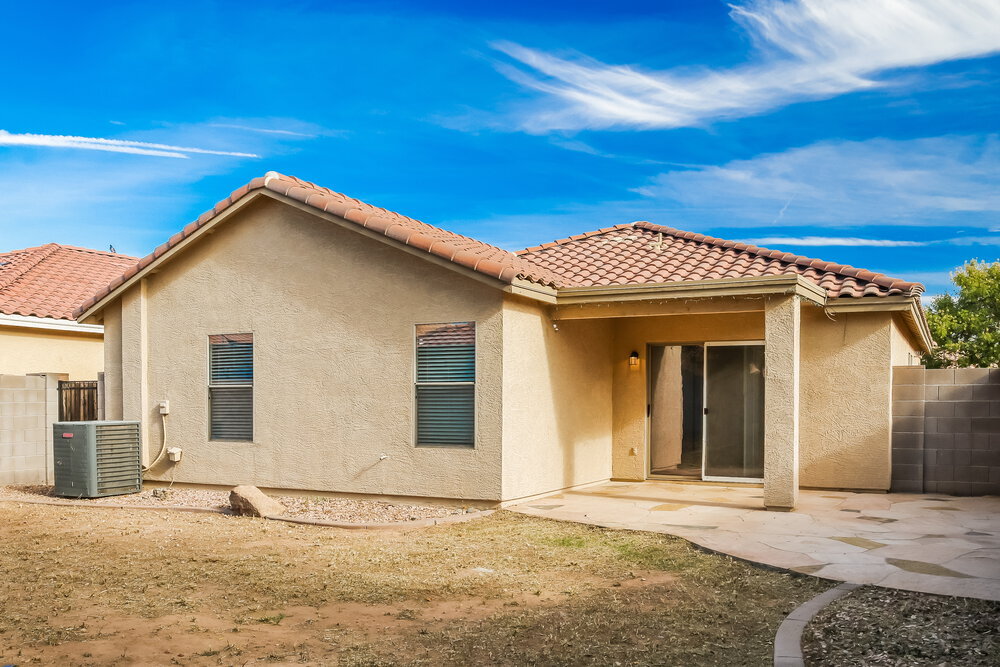 Building Photo - 2879 W Five Mile Peak Dr