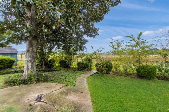 Building Photo - 6602 Indian Lake Dr