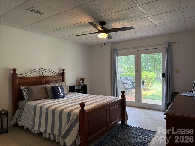 Building Photo - 16318 Stinson Cove Rd