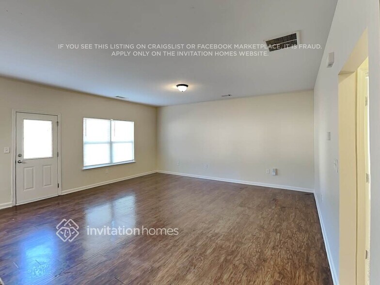 Building Photo - 33 Forrest Park Ln