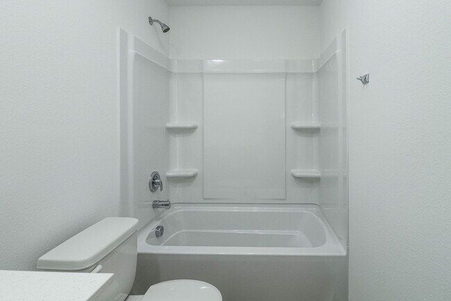 Building Photo - 3122 S 15th Pl