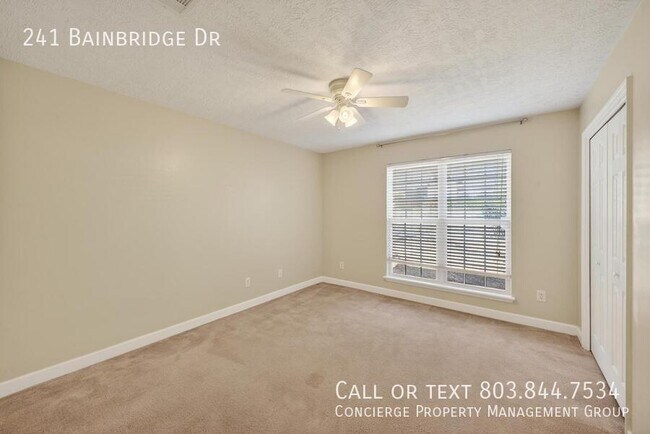 Building Photo - 241 Bainbridge Dr