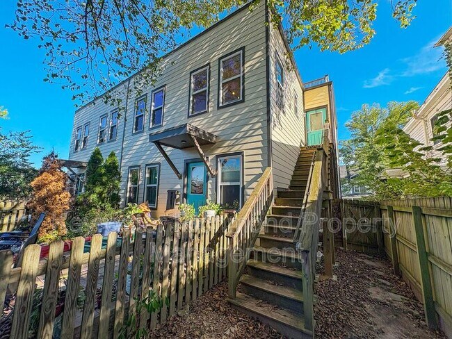 Building Photo - 1311 Perry St