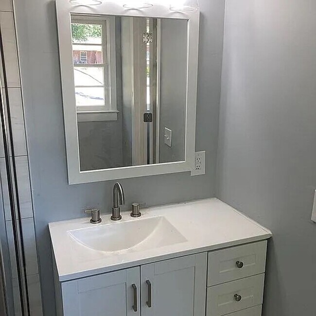 Building Photo - Peaceful home in Forest Acres!